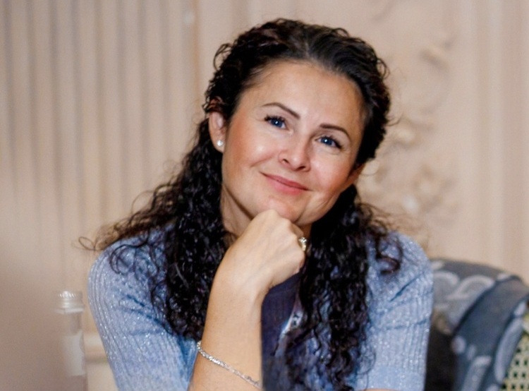 Елена Анисимова